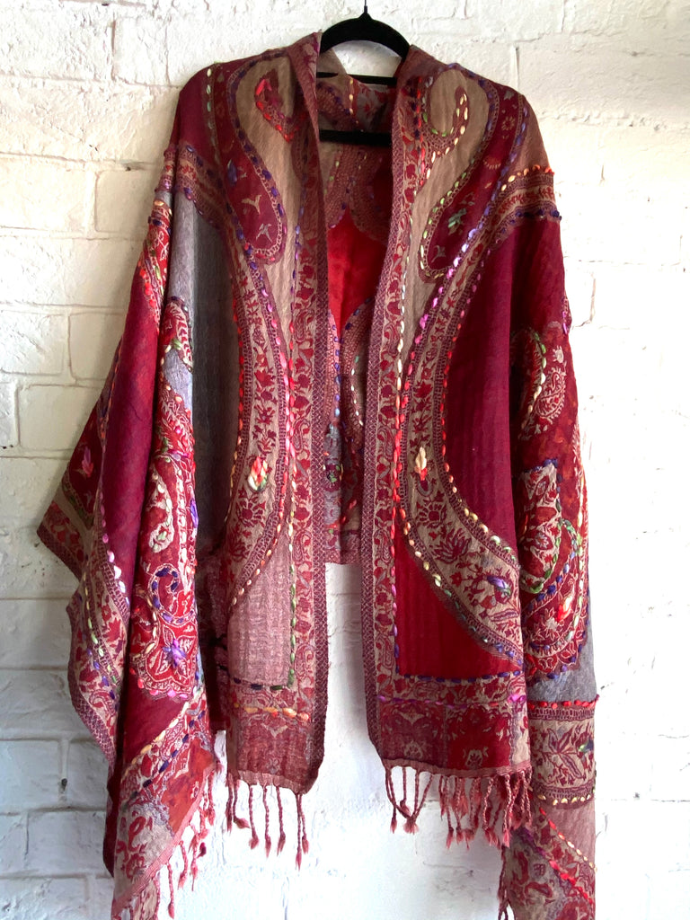 Embroidered Woollen shawl Burgundy